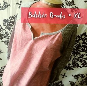 • Bobbie Brooks Quarter Sleeve •